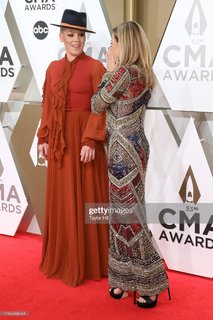 Sheryl Crow feet photo thumbnail