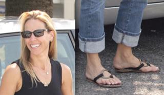 Sheryl Crow feet photo thumbnail