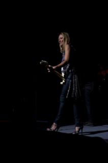 Sheryl Crow feet photo thumbnail