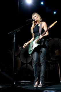Sheryl Crow feet photo thumbnail