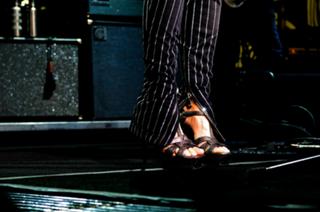 Sheryl Crow feet photo thumbnail
