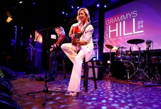 Sheryl Crow feet photo 8