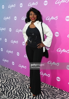 Sheryl Lee Ralph feet photo 9