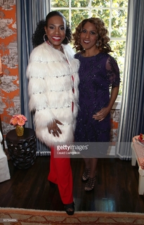 Sheryl Lee Ralph feet photo 10