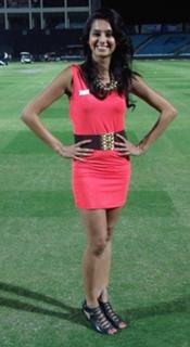 Shibani Dandekar feet photo 13