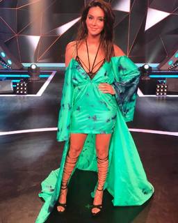 Shibani Dandekar feet photo 3