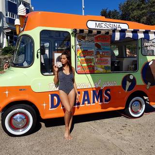 Shibani Dandekar feet photo 15