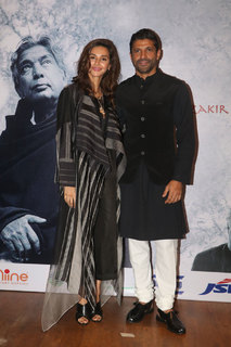 Shibani Dandekar feet photo 9