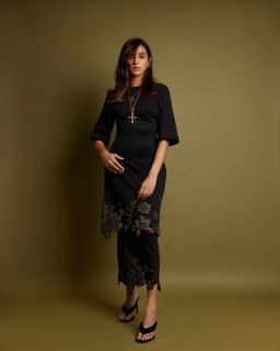 Shibani Dandekar feet photo 10