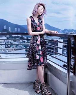 Shiga Lin feet photo 10
