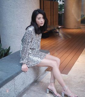 Shiga Lin feet photo 1