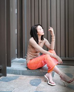 Shiga Lin feet photo 2