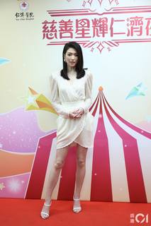 Shiga Lin feet photo 4