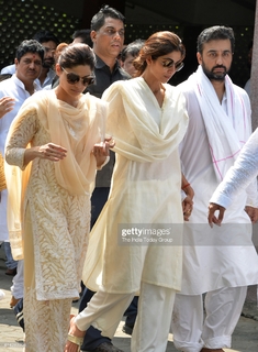 Shilpa Shetty Kundra feet photo thumbnail