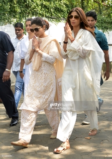 Shilpa Shetty Kundra feet photo thumbnail
