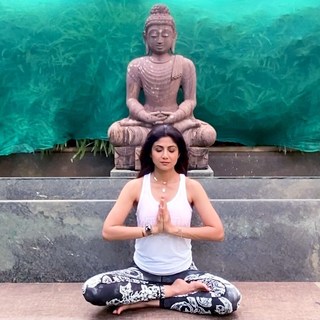 Shilpa Shetty Kundra feet photo thumbnail