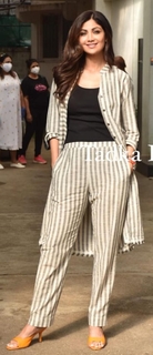 Shilpa Shetty Kundra feet photo thumbnail