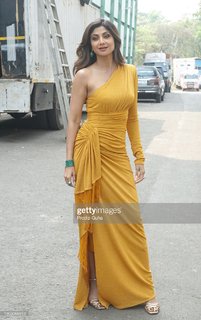 Shilpa Shetty Kundra feet photo thumbnail