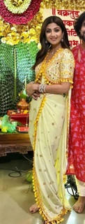 Shilpa Shetty Kundra feet photo thumbnail
