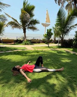 Shilpa Shetty Kundra feet photo thumbnail