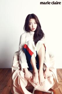Shin-Hye Park feet photo thumbnail