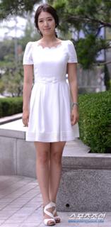 Shin-Hye Park feet photo thumbnail