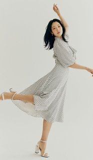 Shin-Hye Park feet photo thumbnail