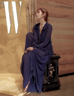 Shin-Hye Park feet photo thumbnail