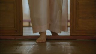Shin Hye-sun feet photo 12