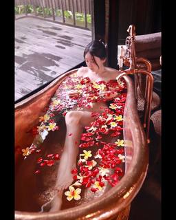 Shin Jae-eun feet photo thumbnail