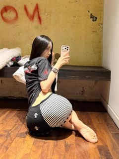 Shin Jae-eun feet photo 3