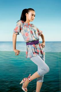 Shin Min-a feet photo 11