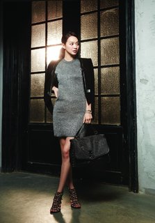 Shin Min-a feet photo 1