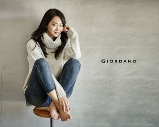 Shin Min-a feet photo 5