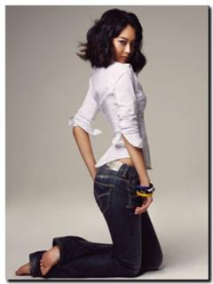 Shin Min-a feet photo 14