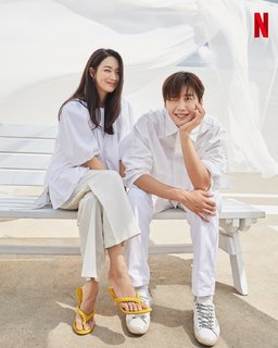Shin Min-a feet photo 11