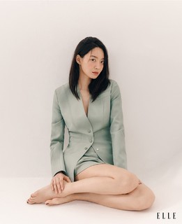 Shin Min-a feet photo 8
