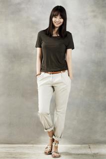 Shin Min-a feet photo 13