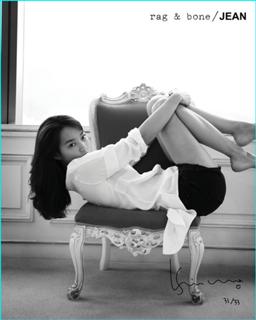 Shin Min-a feet photo 6