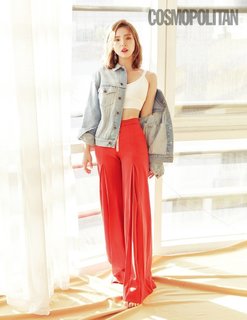 Shin Se-Kyung feet photo 2