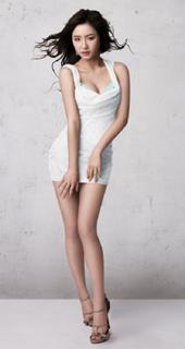 Shin Se-Kyung feet photo 1