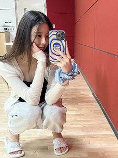 Shin Yu-na feet photo thumbnail