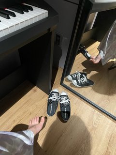 Shin Yu-na feet photo thumbnail