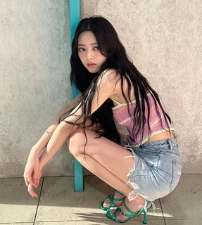 Shin Yu-na feet photo thumbnail