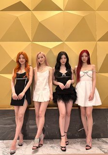 Shin Yu-na feet photo thumbnail