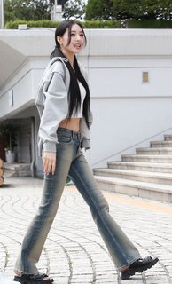 Shin Yu-na feet photo thumbnail