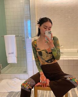 Shioli Kutsuna feet photo thumbnail