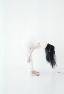 Shioli Kutsuna feet photo thumbnail