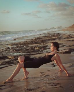 Shir Elmaliach feet photo 14