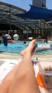 Shira Haas feet photo thumbnail